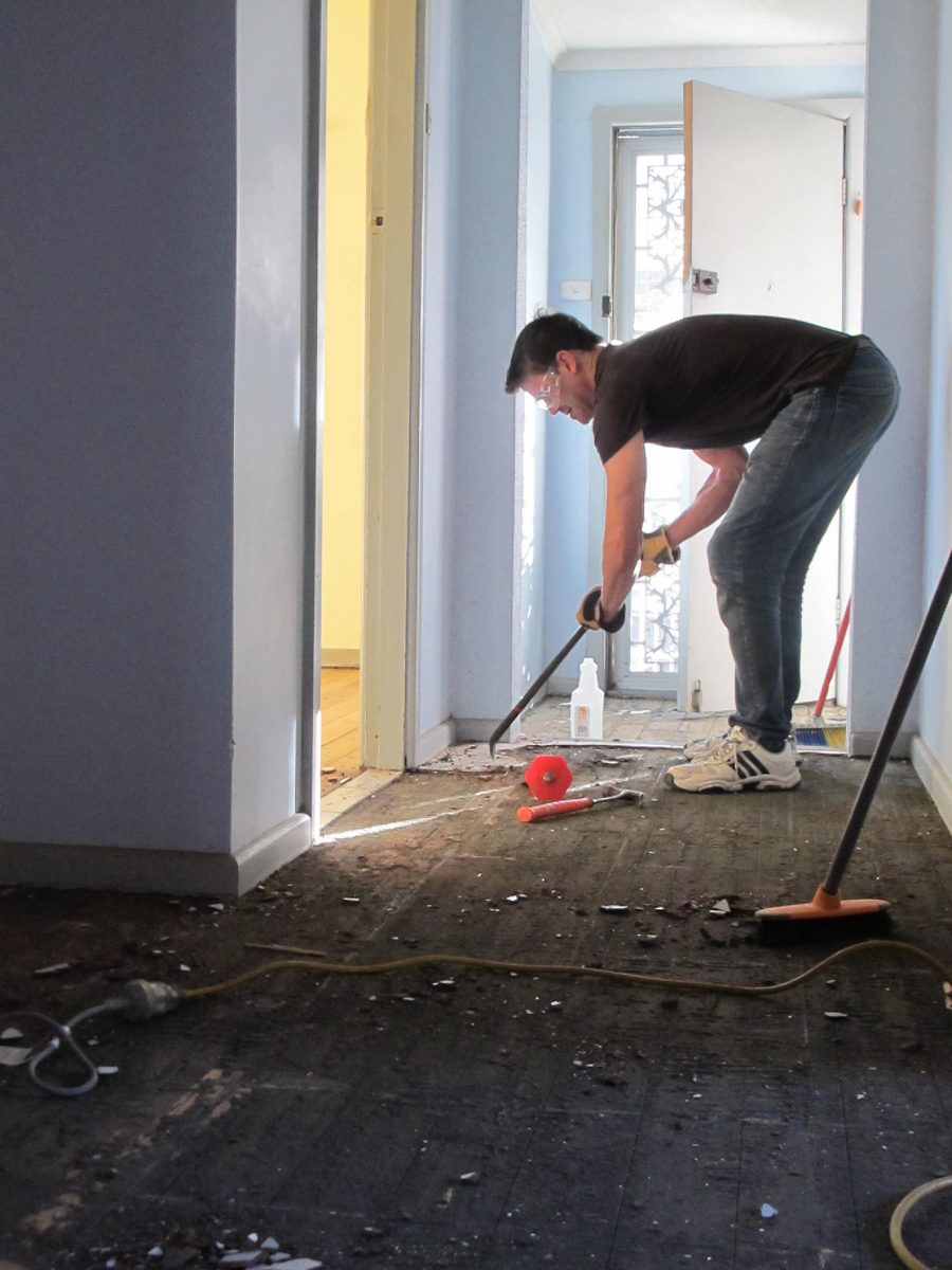 Floor tile removal